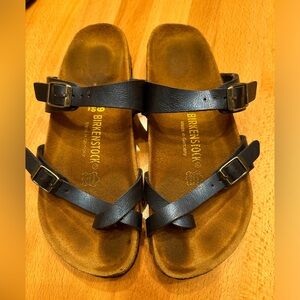BIRKENSTOCK Mayari sandals - Size EU 39, US 8-8.5 - navy blue - narrow width